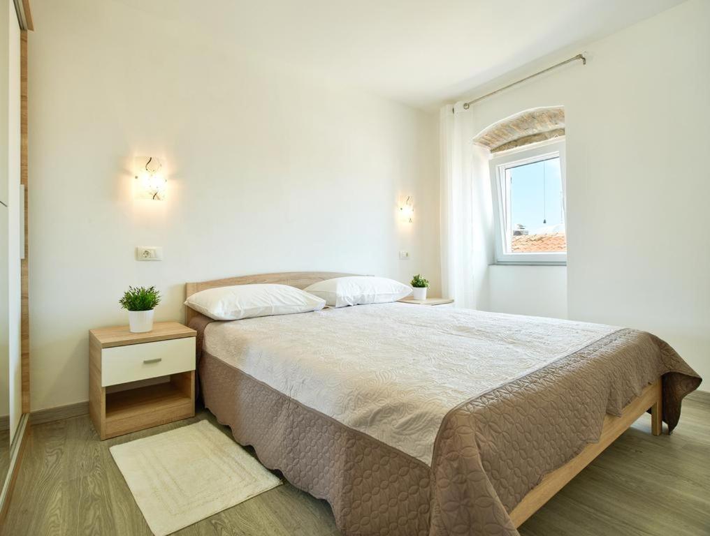 Roviv Apartments In The Old Town By Irundo Rovinj Buitenkant foto