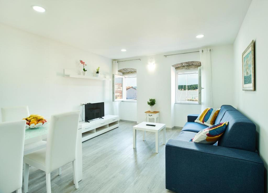 Roviv Apartments In The Old Town By Irundo Rovinj Buitenkant foto