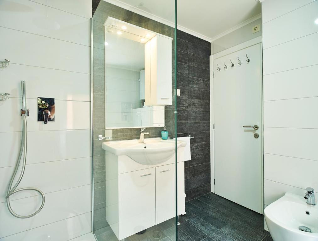 Roviv Apartments In The Old Town By Irundo Rovinj Buitenkant foto